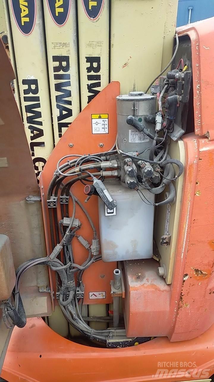 JLG T10E 其他升降机和高空作业平台