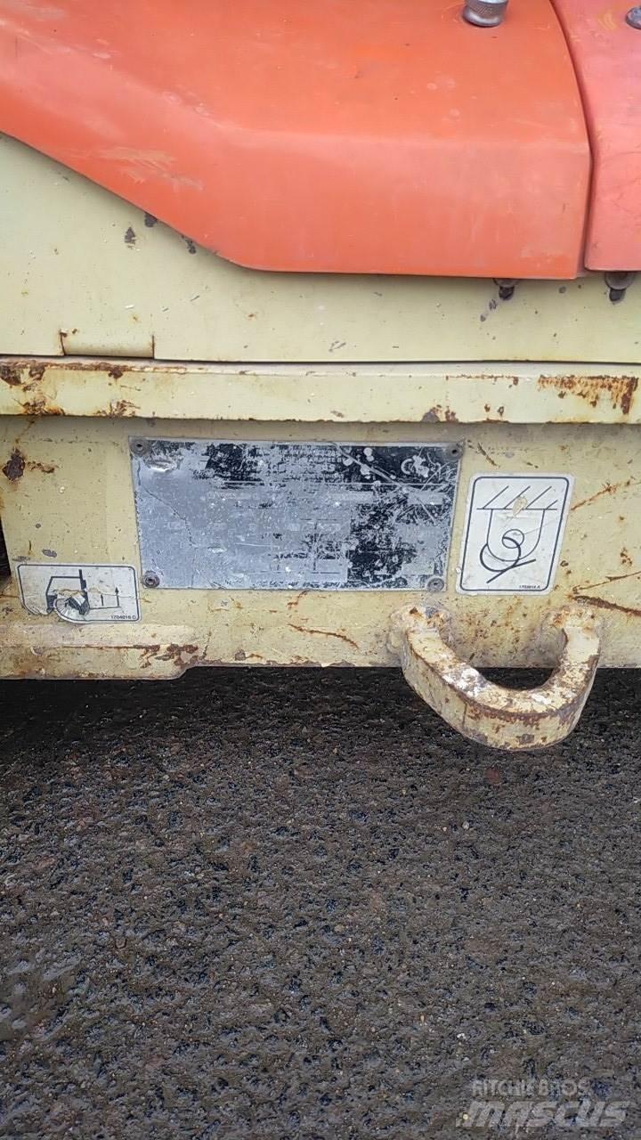 JLG T10E 其他升降机和高空作业平台