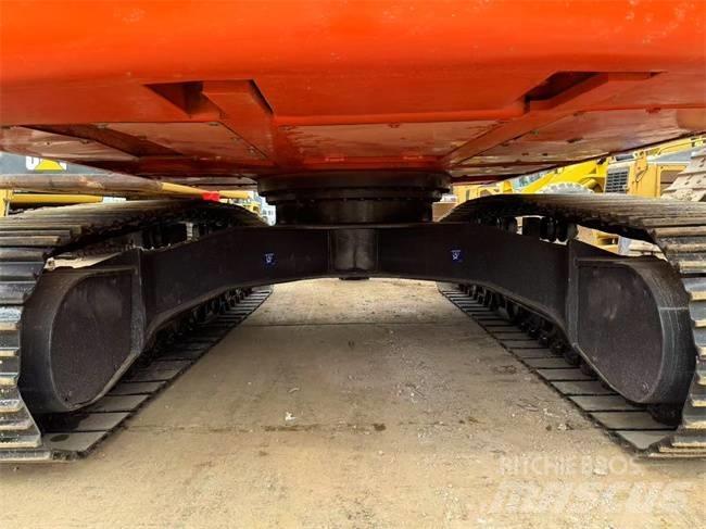 Doosan DX 225 LC 履带挖掘机