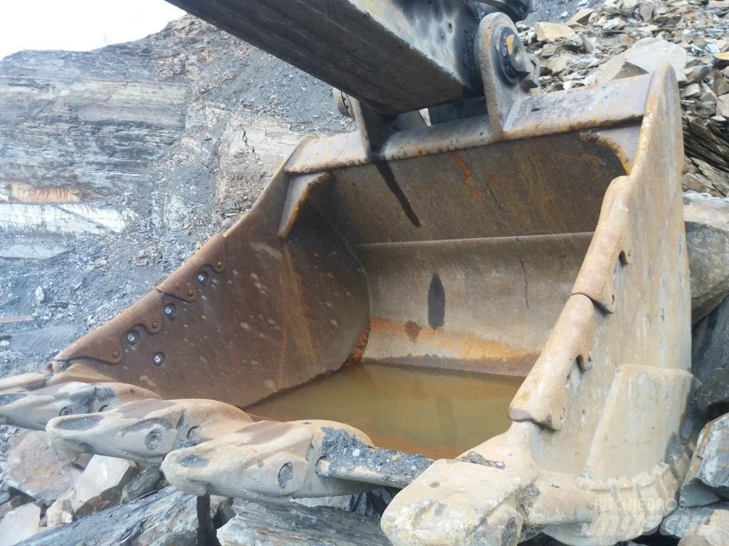 CAT 352 F 履带挖掘机
