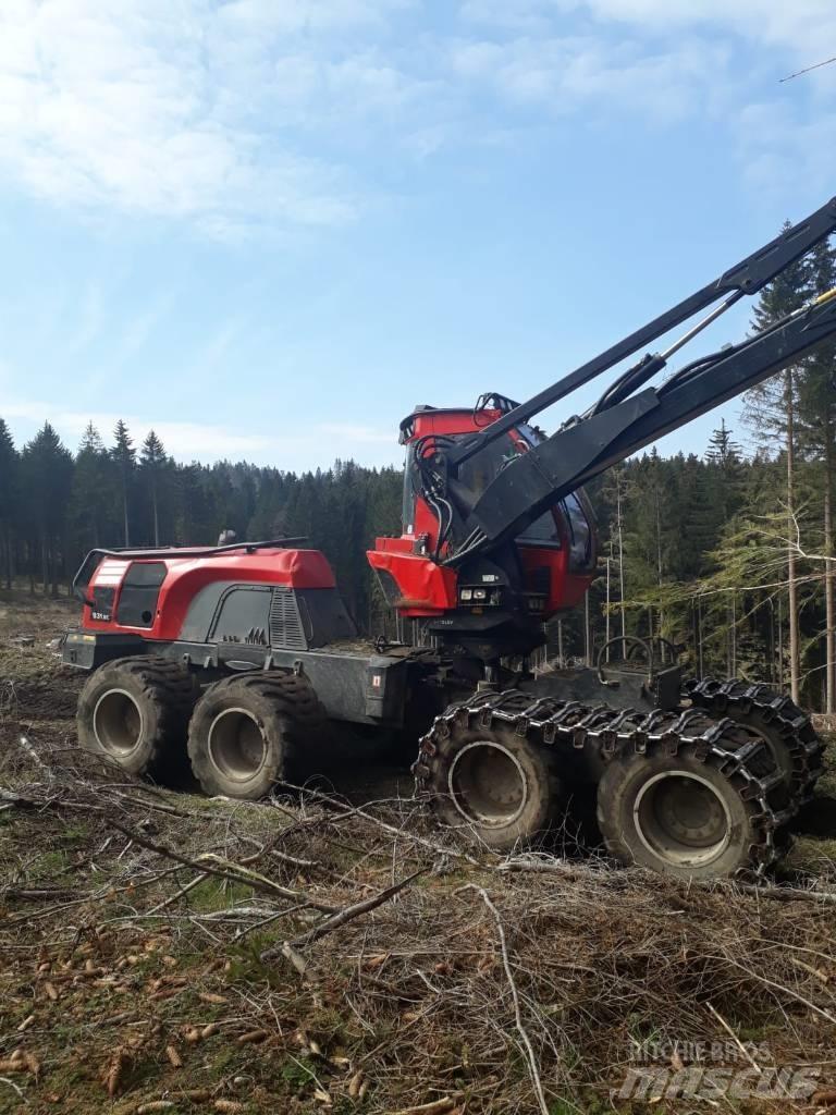 Komatsu 931 XC 收割机