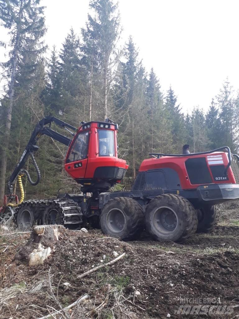 Komatsu 931 XC 收割机