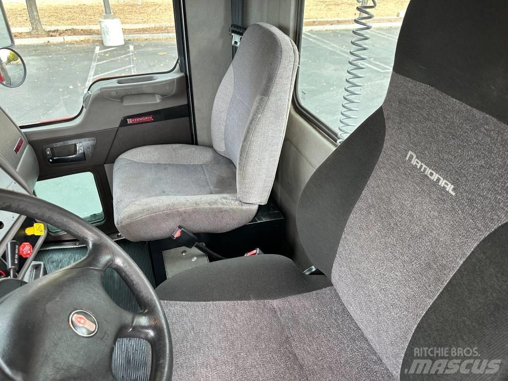 Kenworth T370 牵引车
