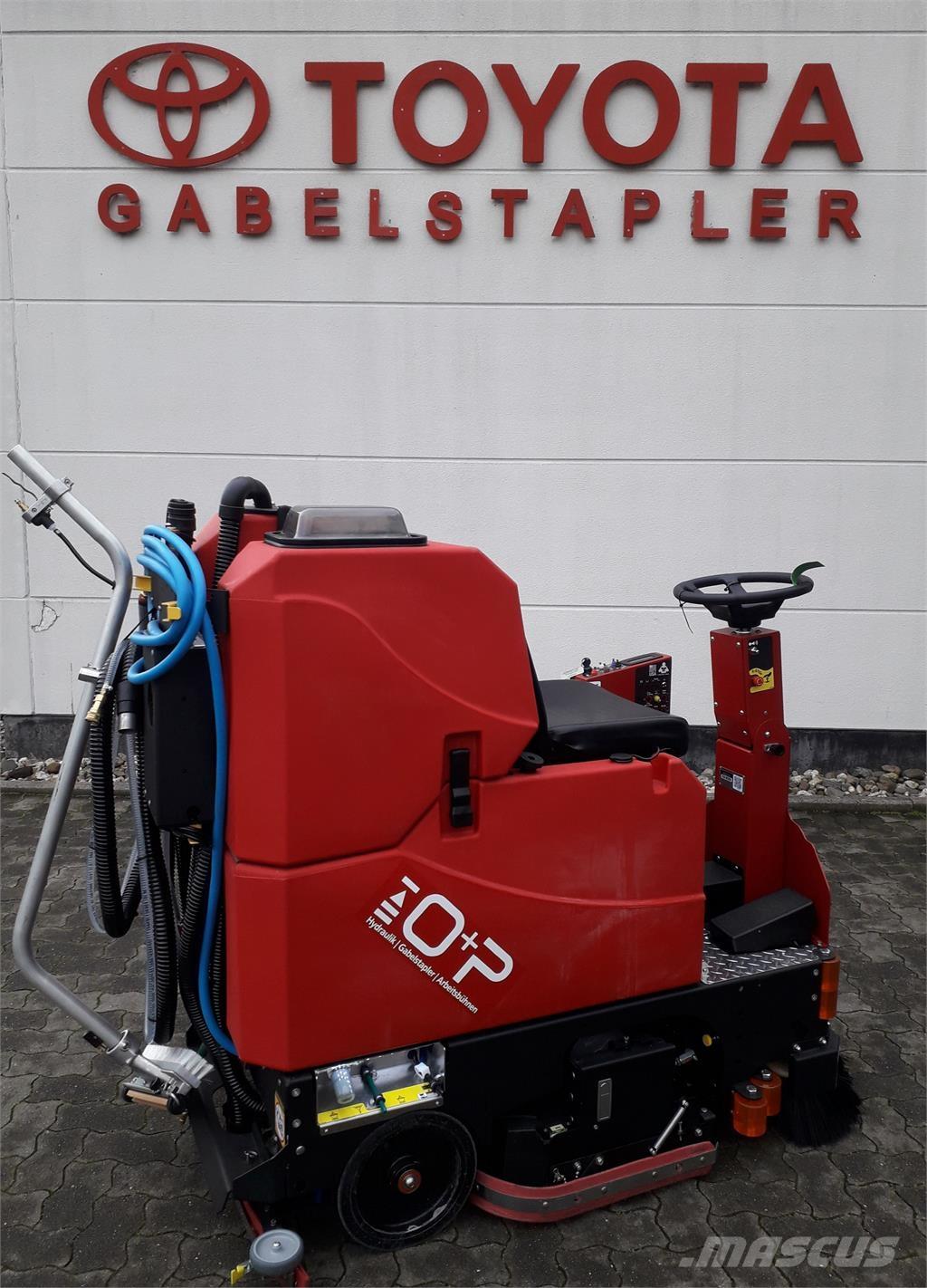 Factory Cat GTX-HD 道路清扫车