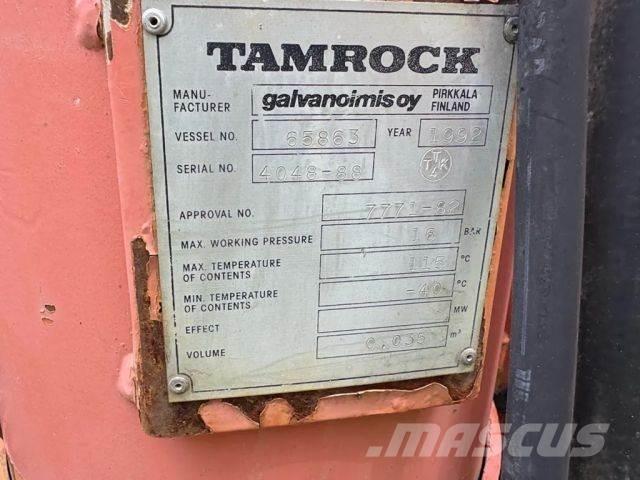 Tamrock CHA 660 钻孔机
