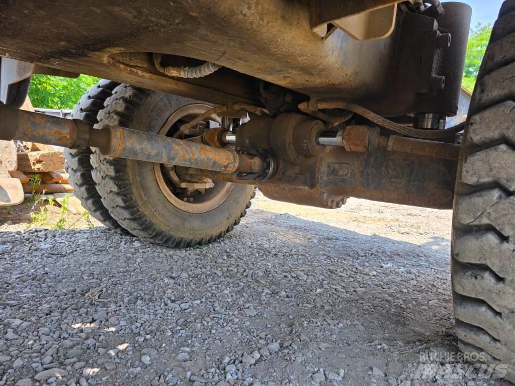 Doosan DX 210 W 轮式挖掘机