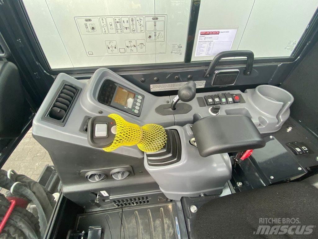 Yanmar VIO33-6 小型挖掘机