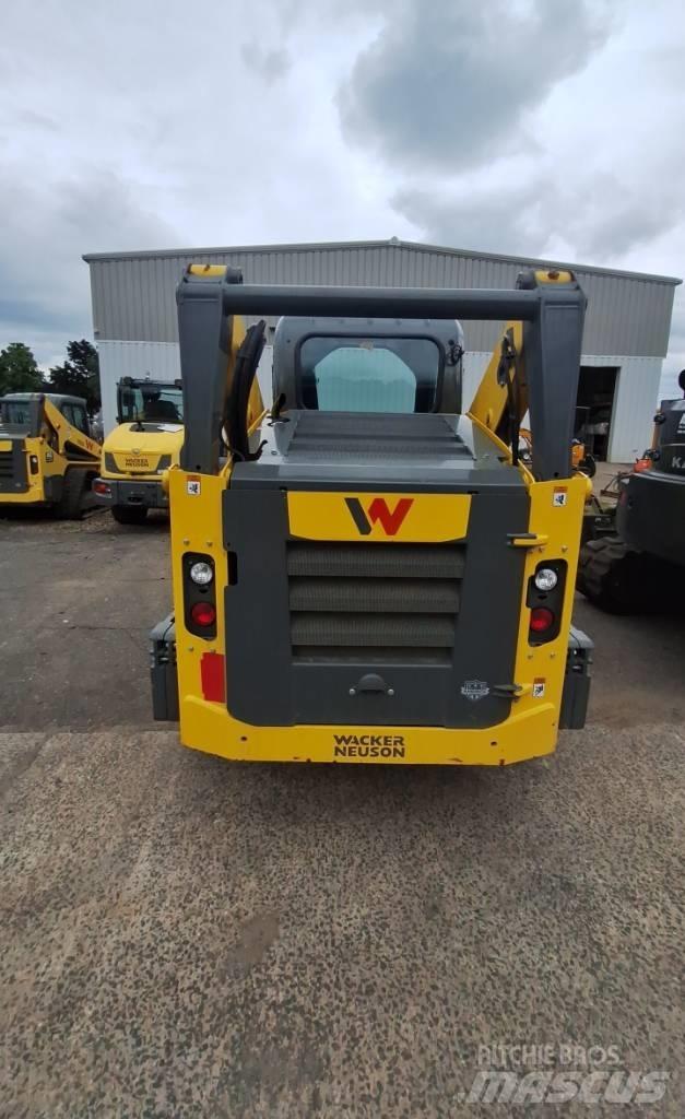 Wacker Neuson ST 31 滑移装载机