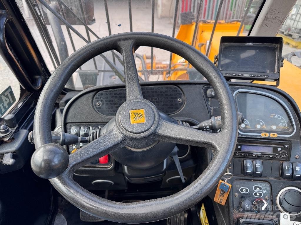 JCB 550-80 伸缩臂叉装车|叉装车