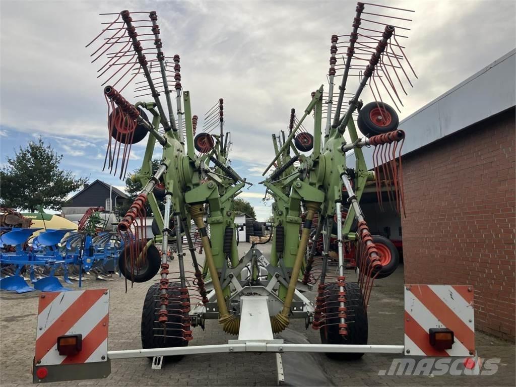 CLAAS Liner 3000 料堆整形机