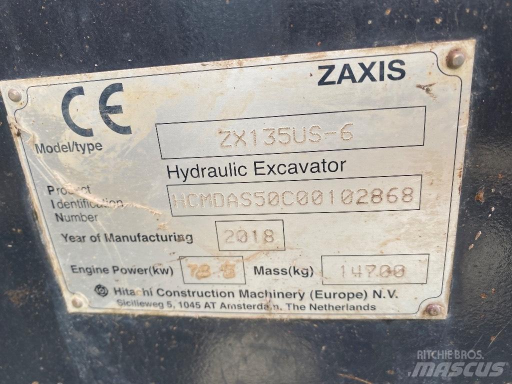 Hitachi ZX 135 US-6 履带挖掘机