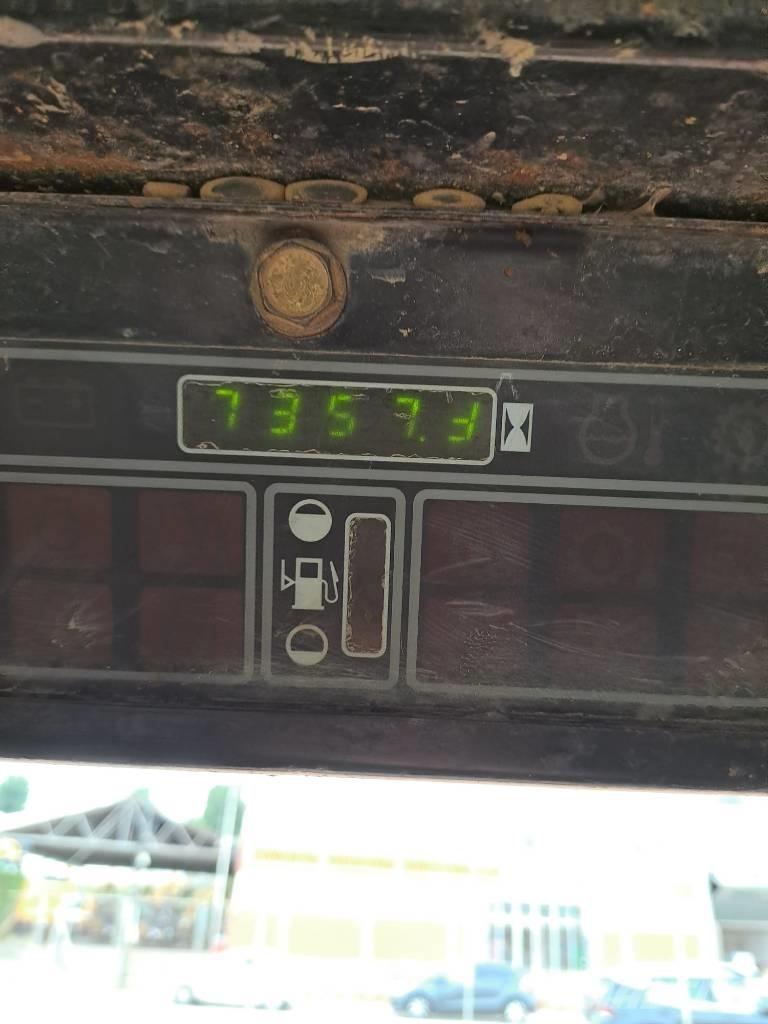 Fiat-Hitachi SL55B 滑移装载机