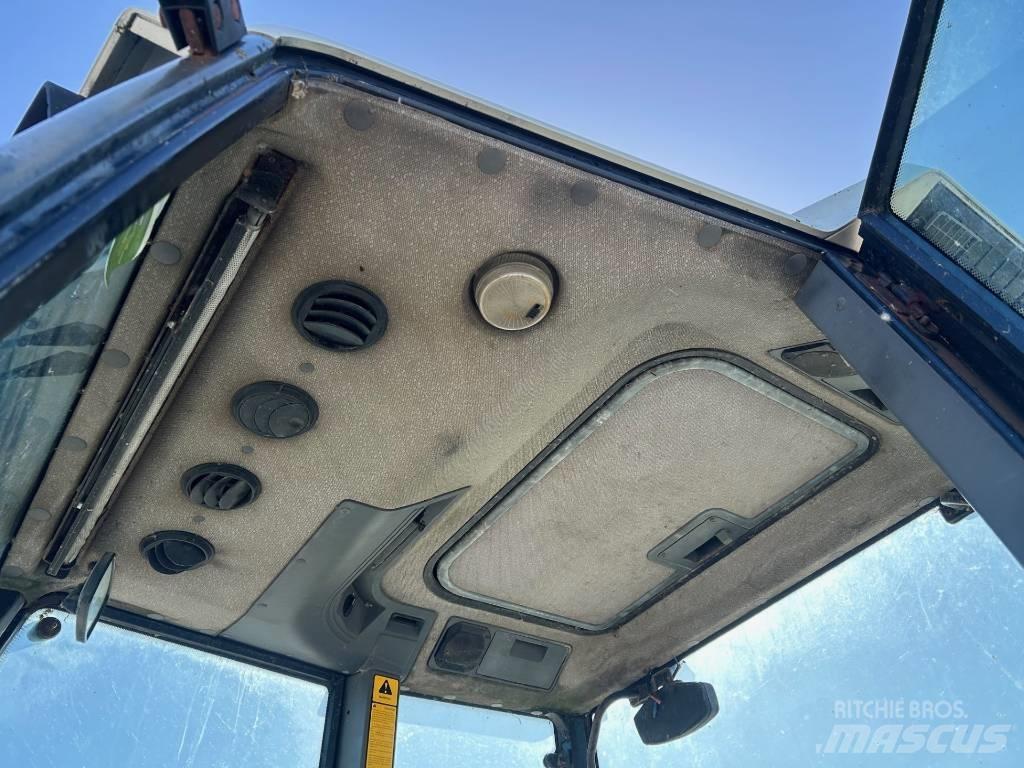 New Holland 7740 拖拉机/农用车