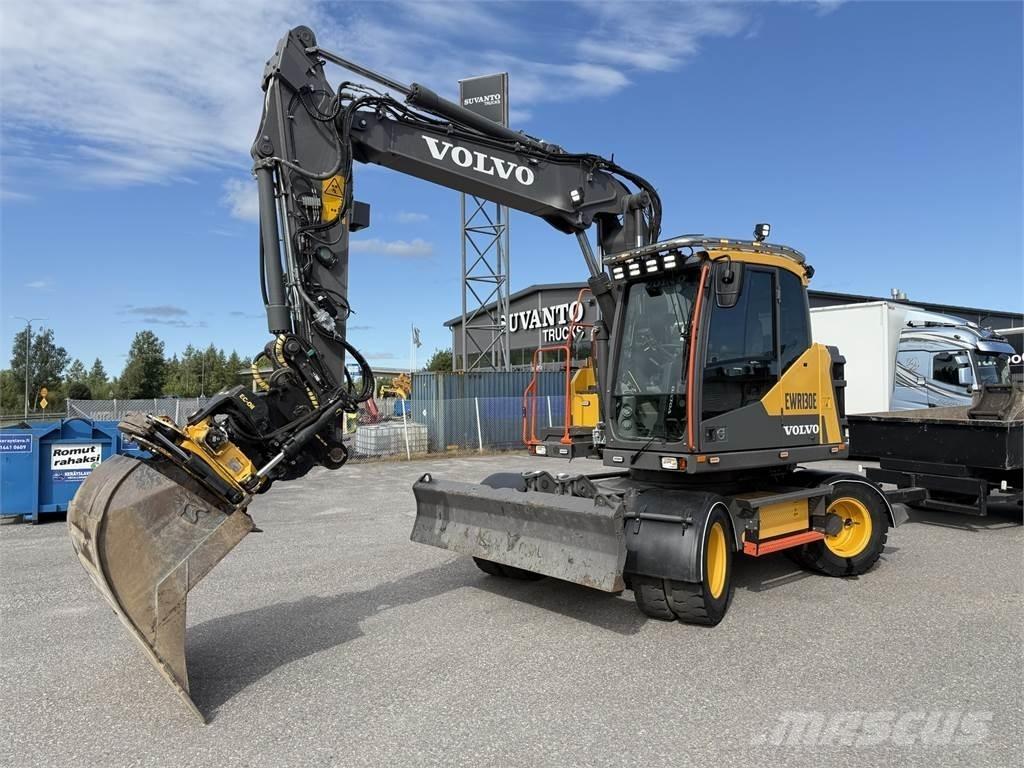 Volvo EWR130E 轮式挖掘机