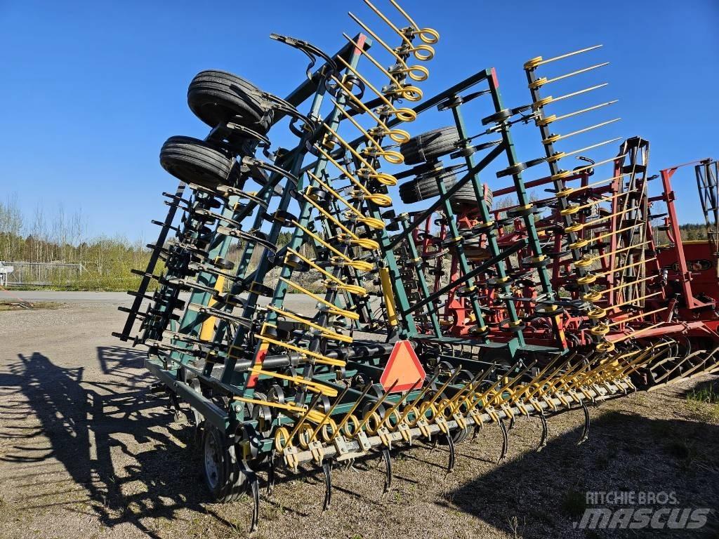 multiva 700 HT 钉齿耙