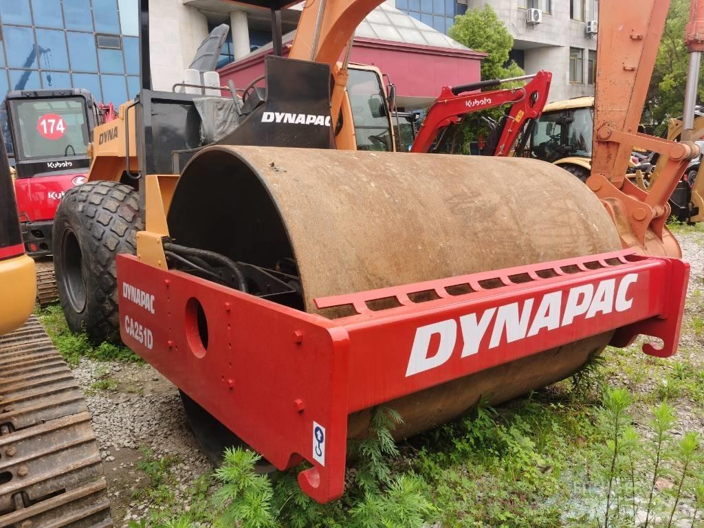 Dynapac CA 251 D 单轮压路机