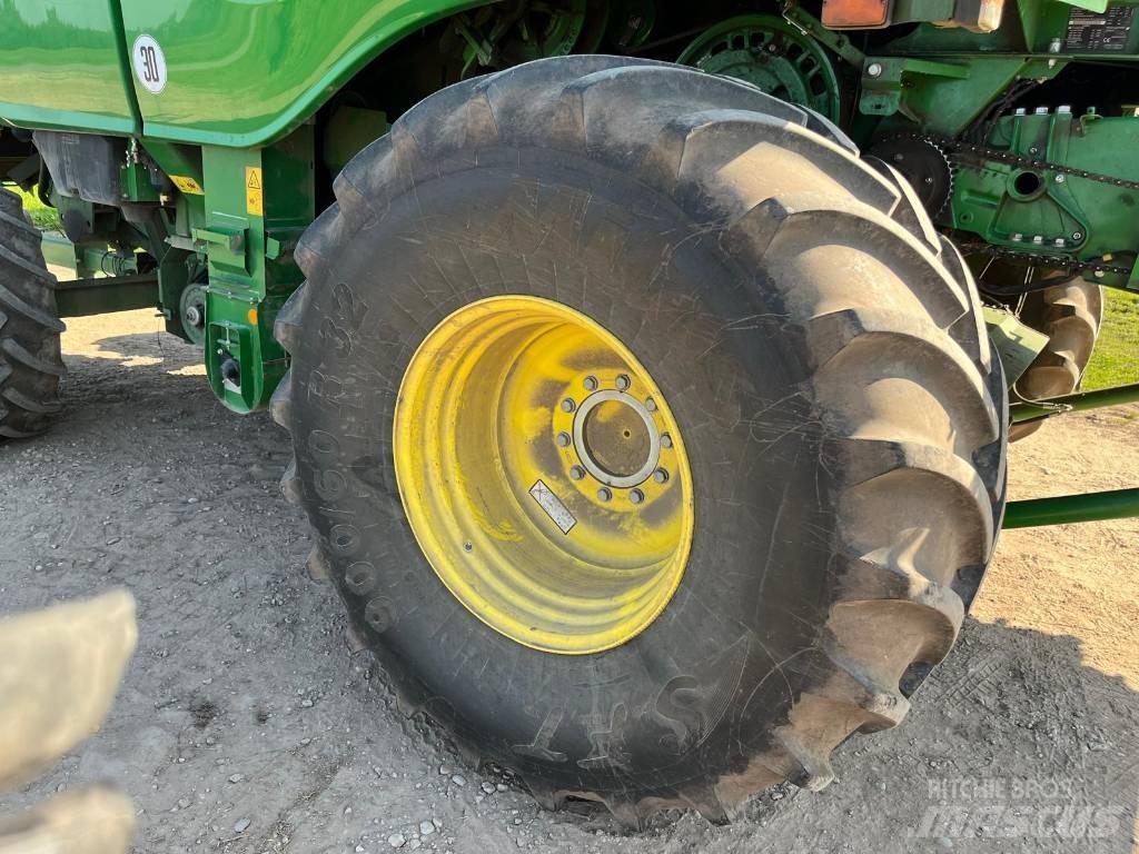 John Deere W 650 i 联合收割机