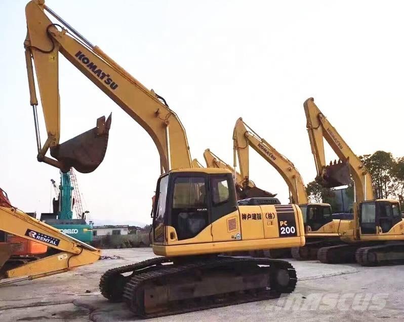 Komatsu pc200-7 履带挖掘机