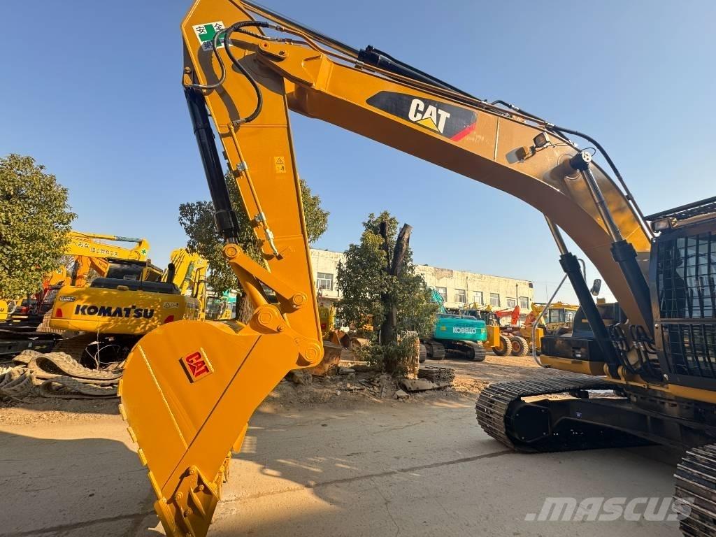CAT 330 D2L 履带挖掘机