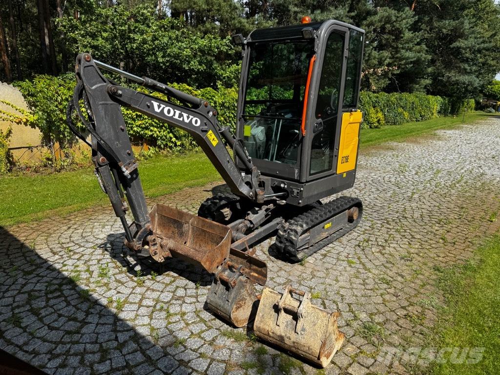 Volvo EC18E 小型挖掘机