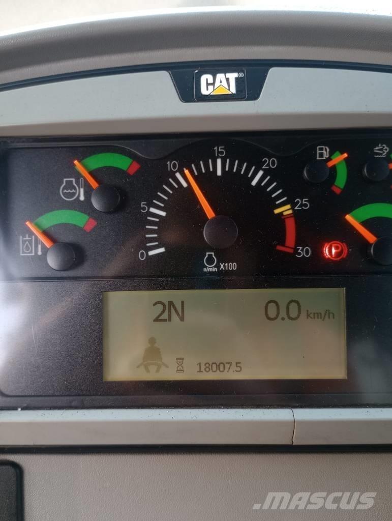 CAT 966 M 轮式装载机