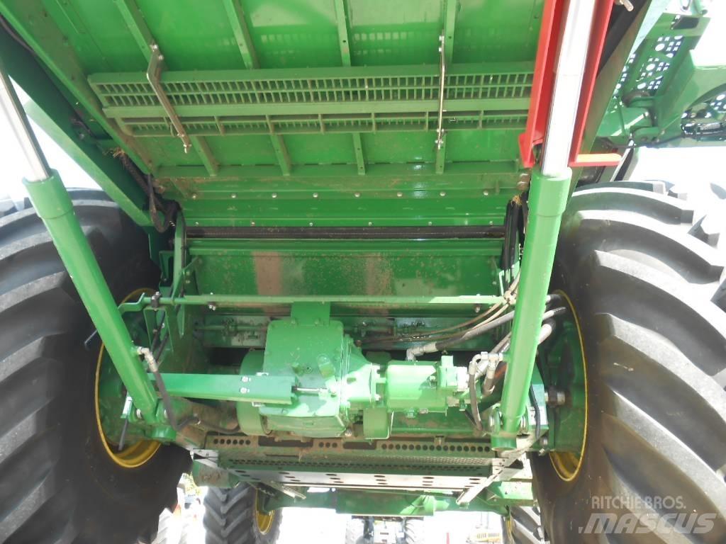 John Deere T550i 联合收割机