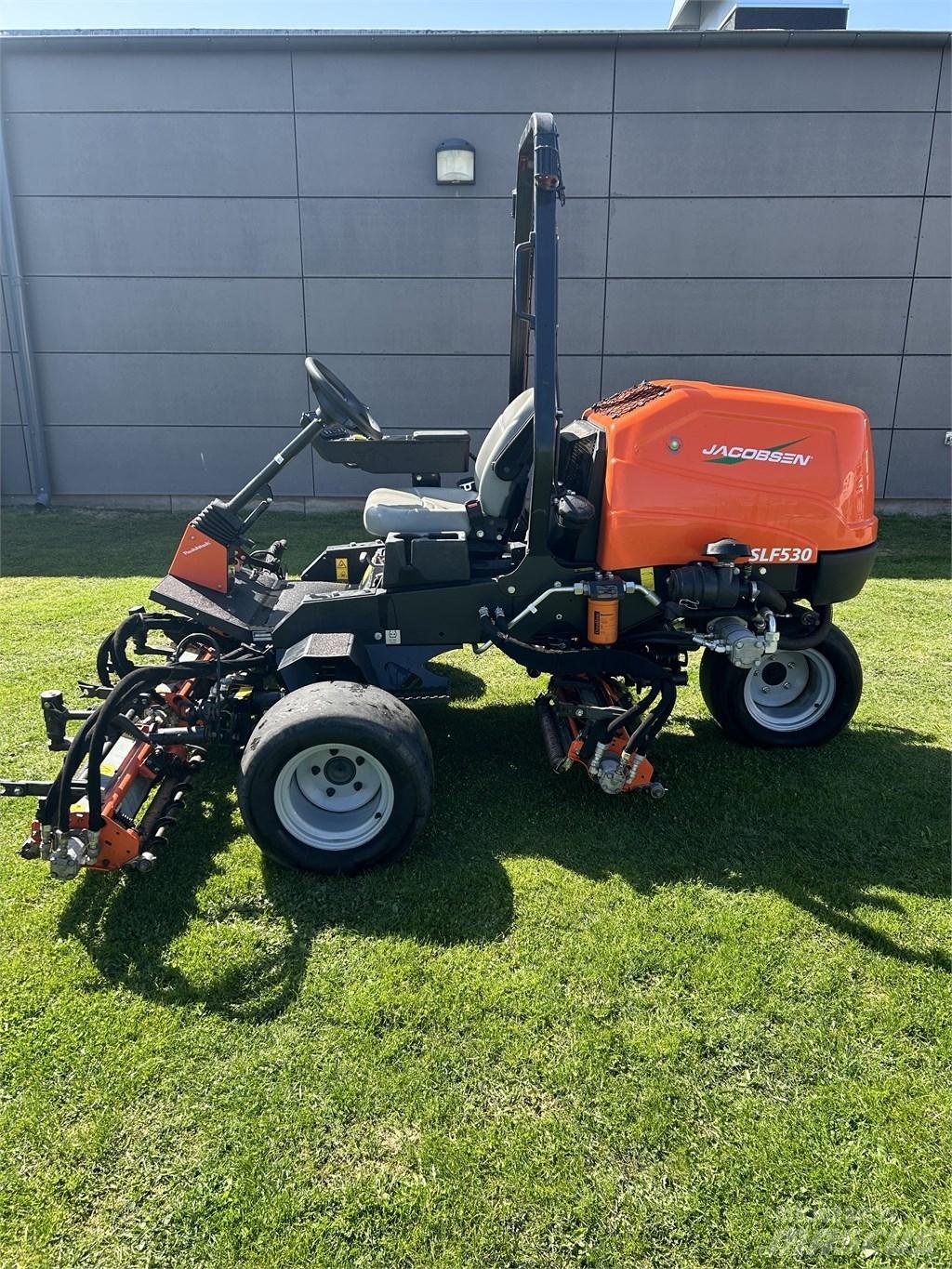 Jacobsen SLF530 球道割草机