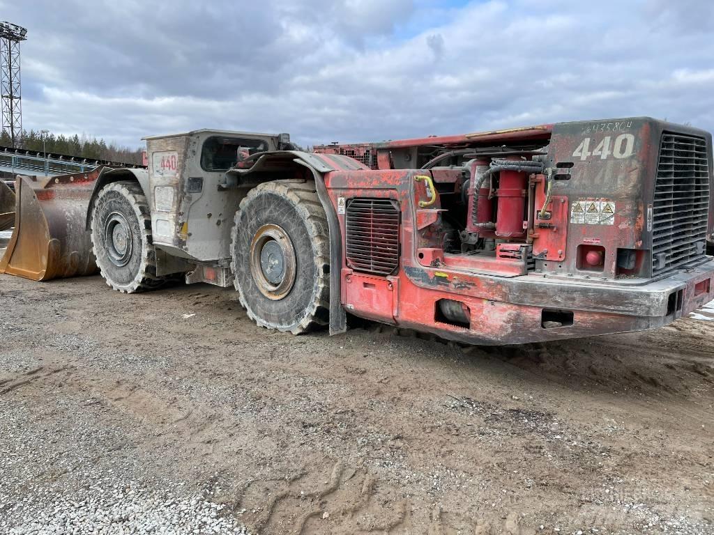 Sandvik LH 514 地下装载机