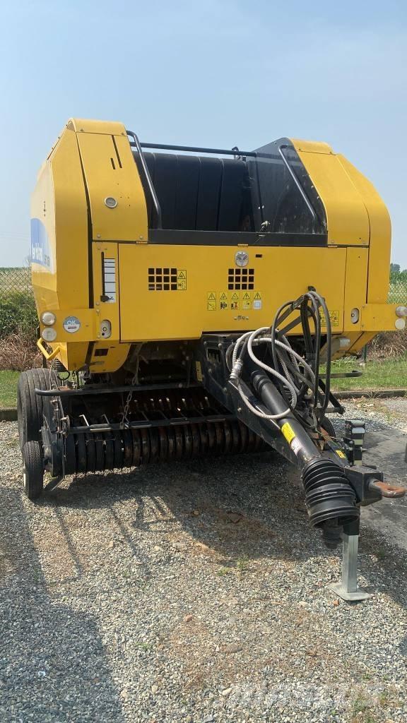 New Holland BR 7060 圆捆打捆机