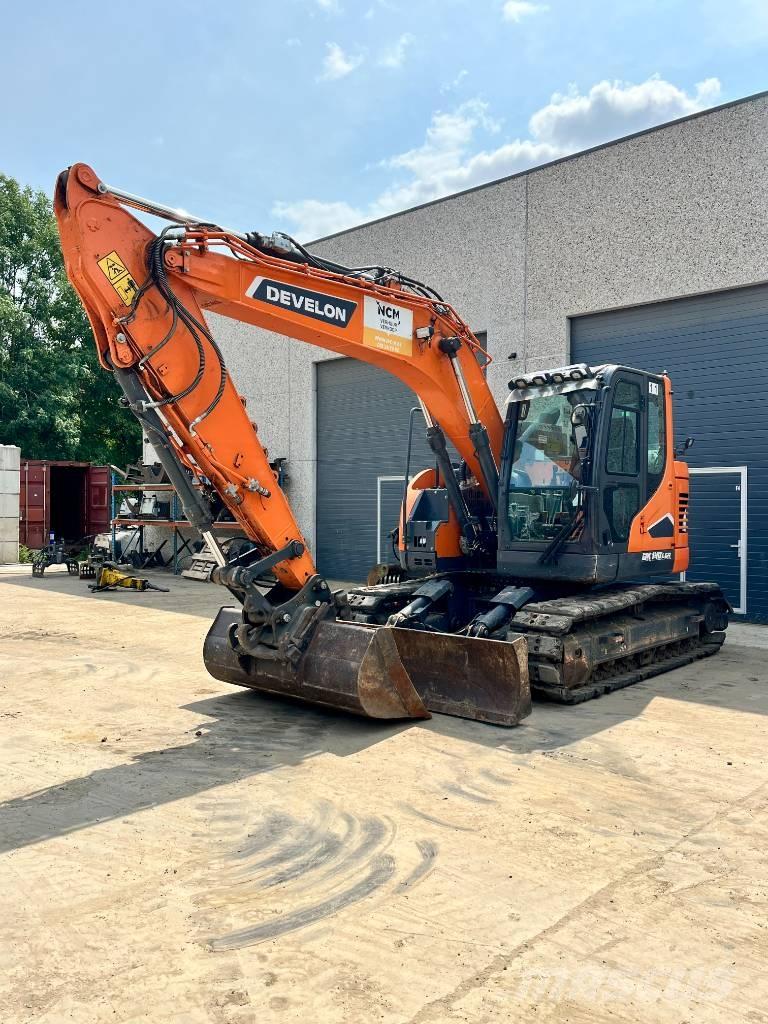 Develon DX 140 LCR-7 履带挖掘机