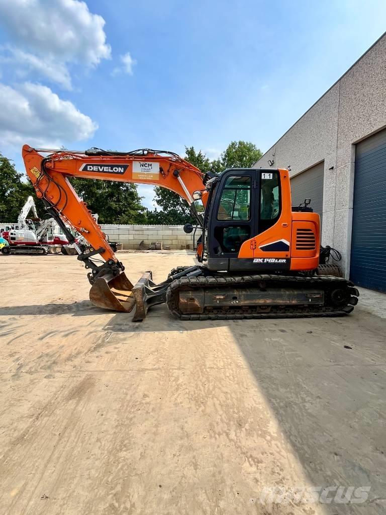 Develon DX 140 LCR-7 履带挖掘机