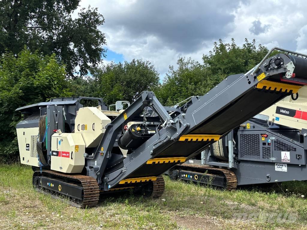 Metso J90 移动式破碎机