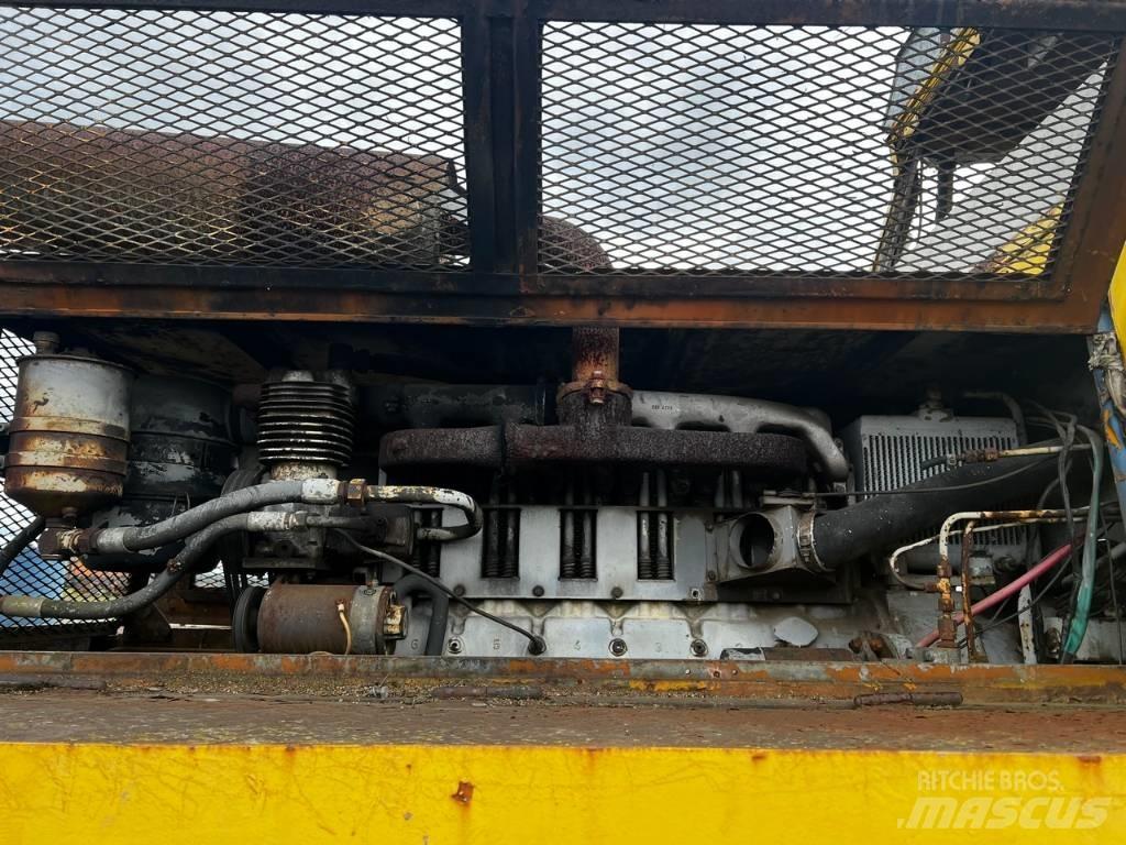 Hamm GRW 10 胶轮压路机