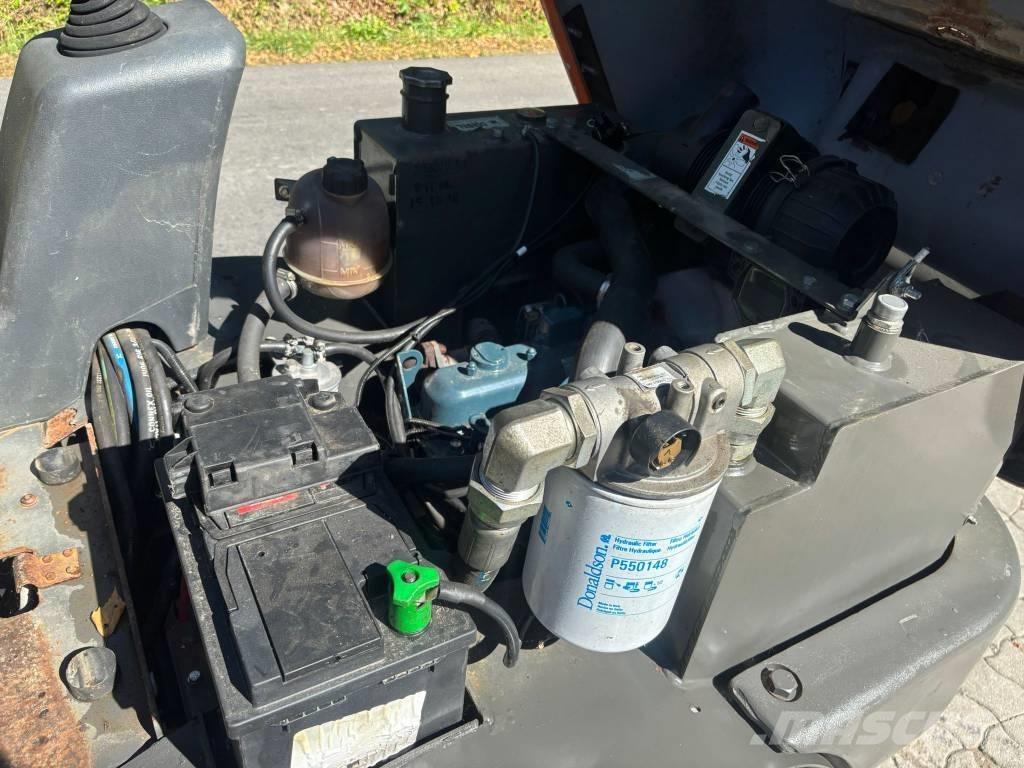 Ausa D 100 AHA 翻斗车\公路型自卸车