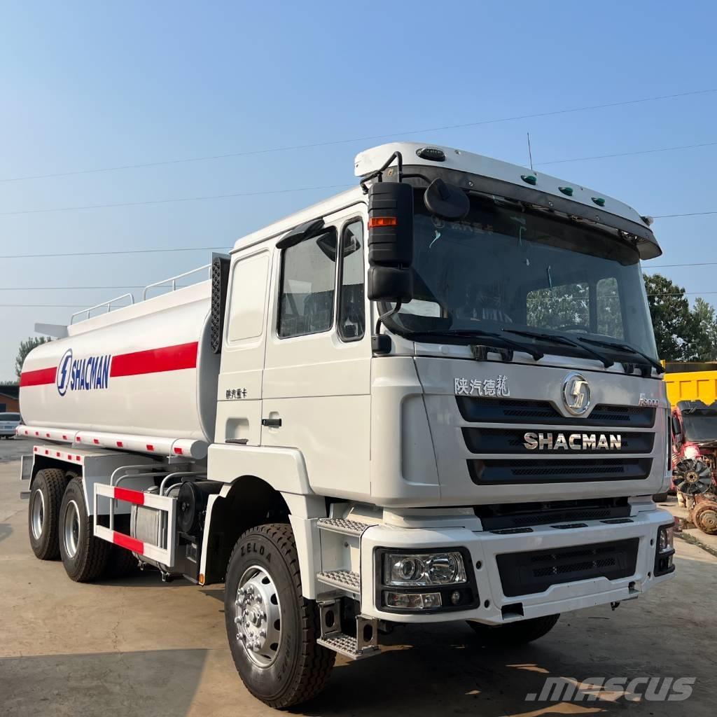 Shacman F3000 6x4 水罐车