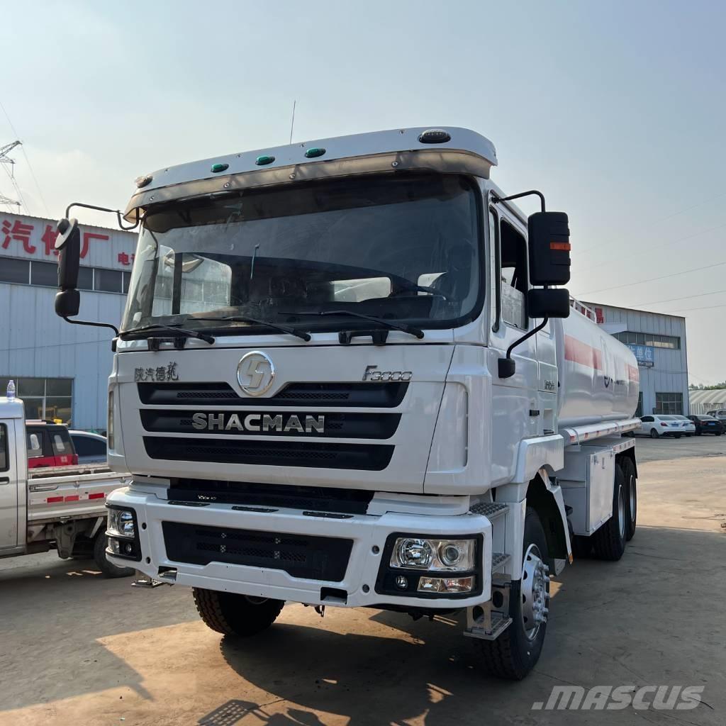 Shacman F3000 6x4 水罐车