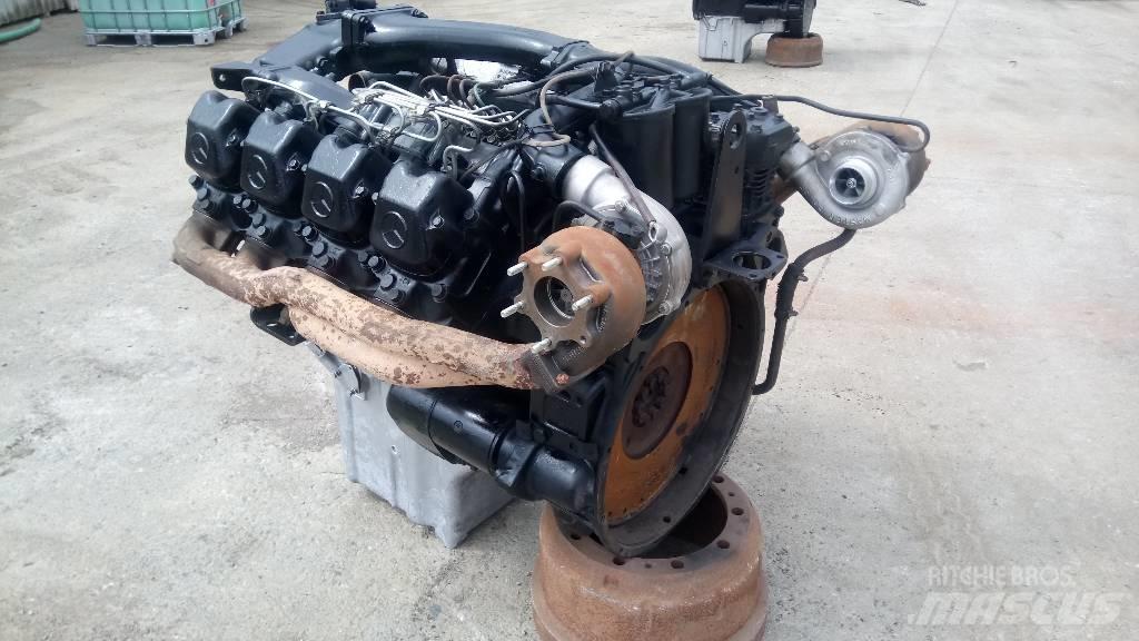 Mercedes-Benz OM 402 发动机