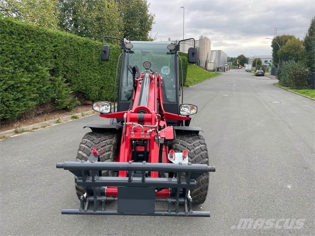 Schäffer 4670T-2 伸缩臂叉装车|叉装车