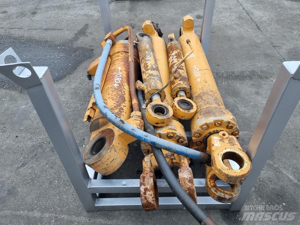 CASE 921 c siłowniki 液压
