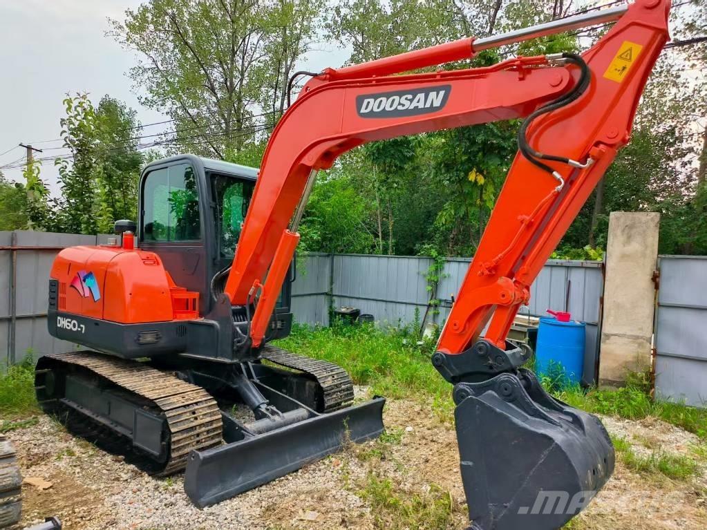 Doosan DH 60 小型挖掘机