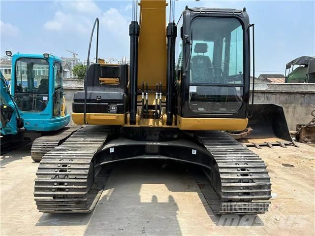 CAT 320 D 履带挖掘机
