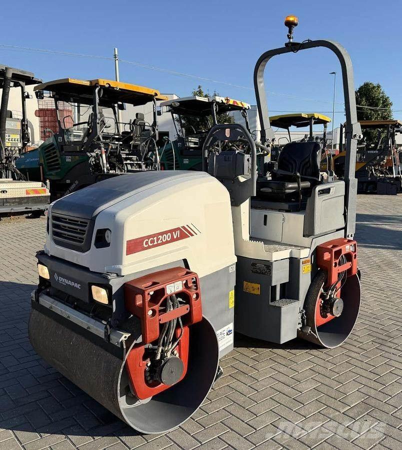 Dynapac CC 1200 VI 双轮压路机