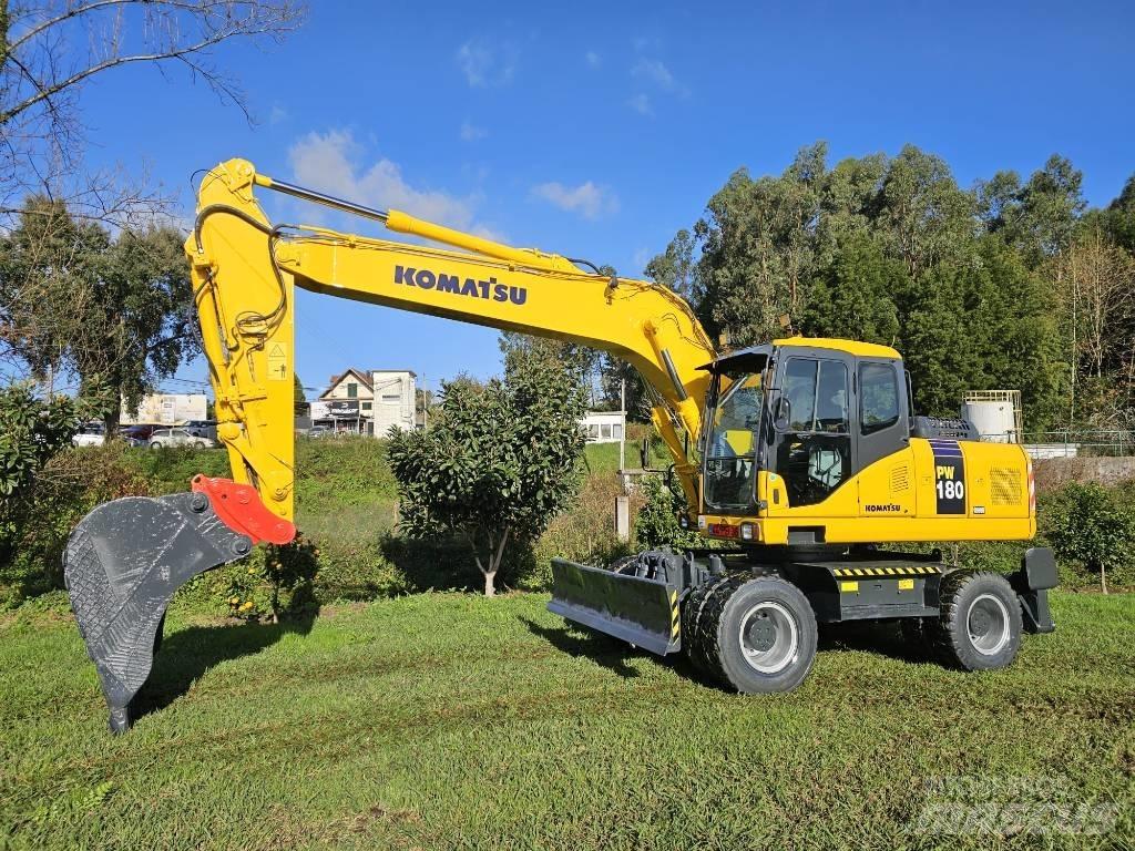 Komatsu PW 180-7 轮式挖掘机