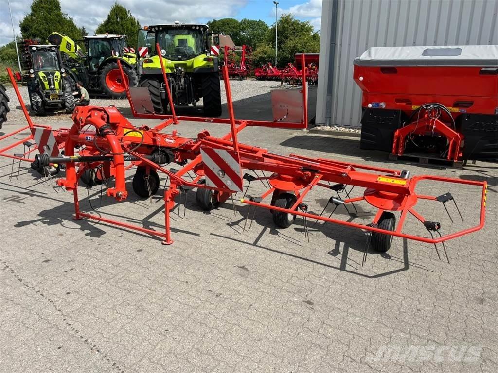 Kuhn GF6502 犁耙和摊草机