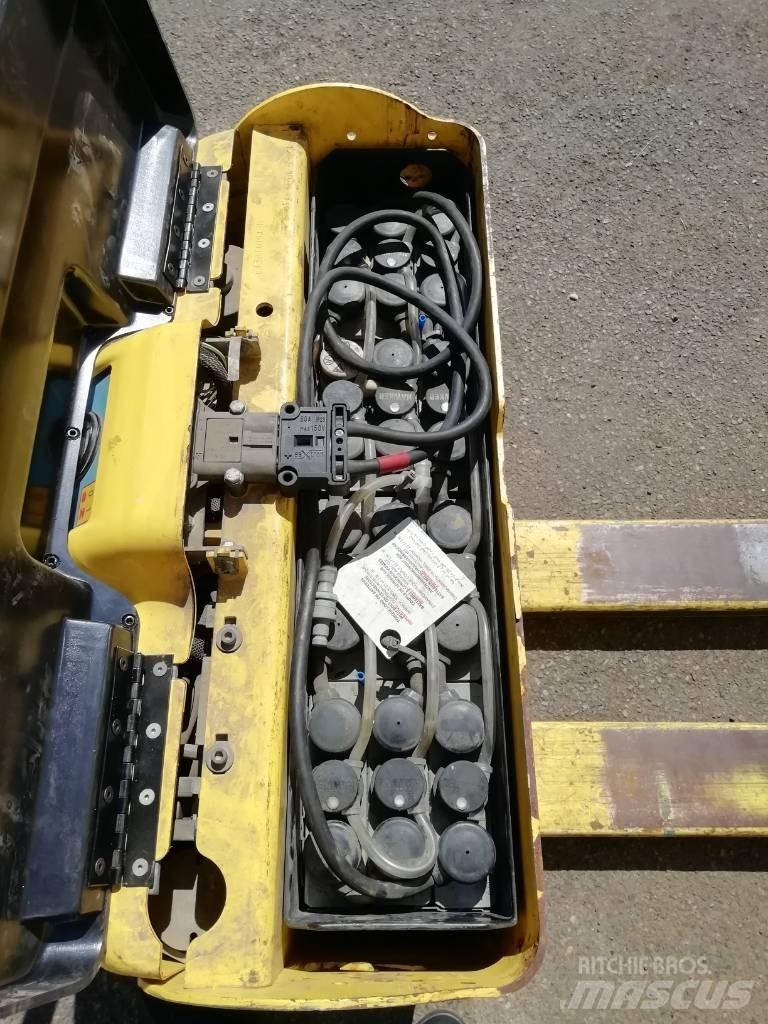 Hyster P2.0 手摇升降机