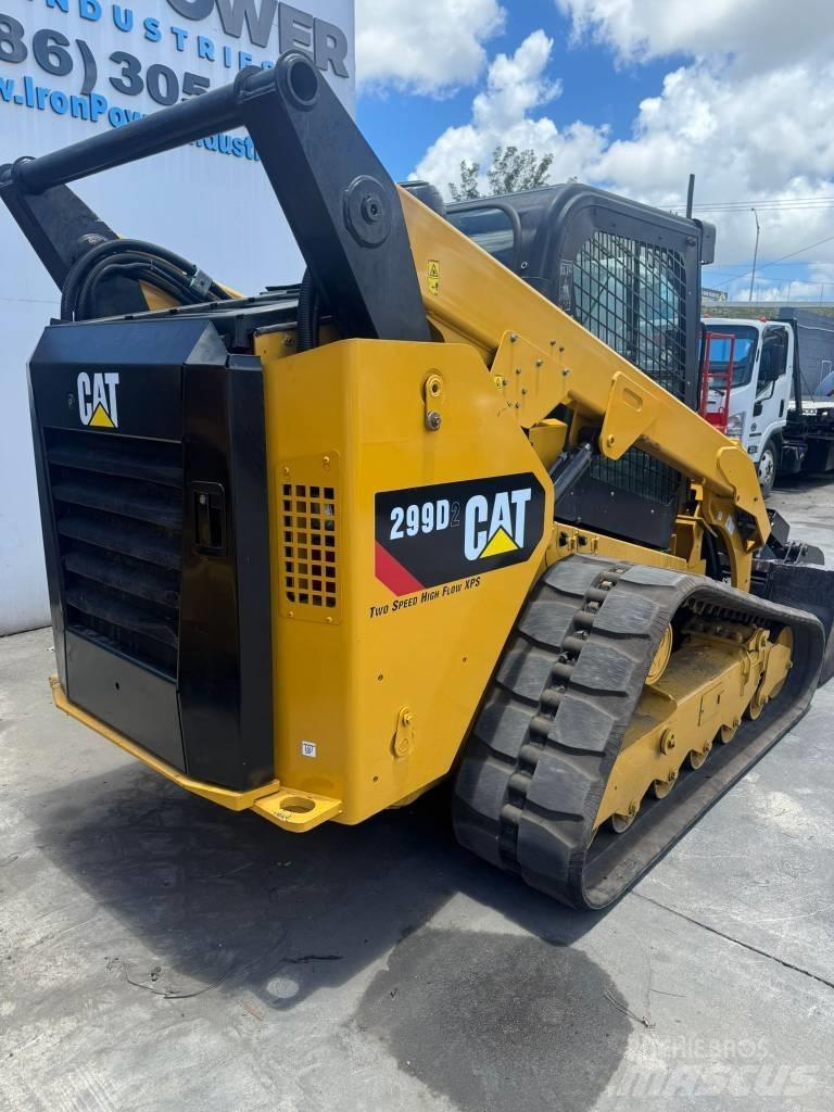 CAT 299 D 2 滑移装载机