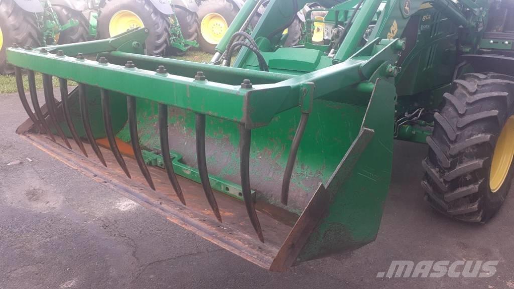 John Deere 6110 R 拖拉机/农用车