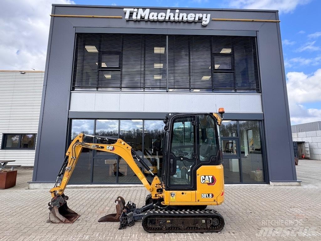 CAT 301.8 小型挖掘机