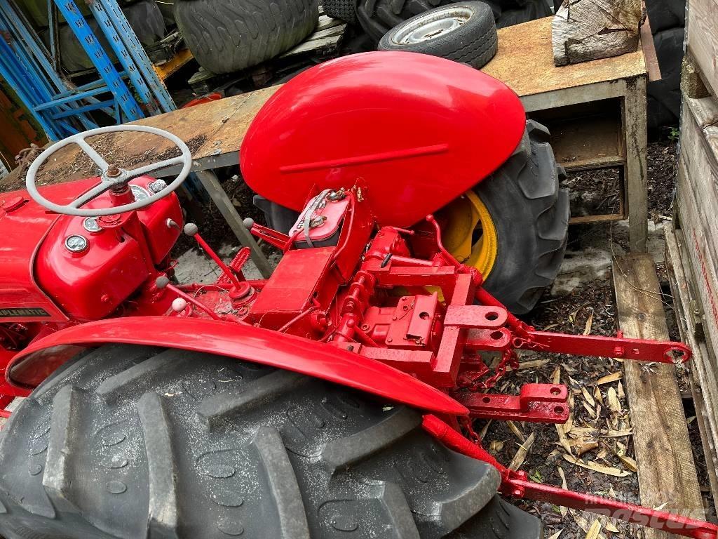 David Brown 850 拖拉机/农用车