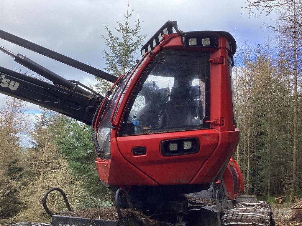 Komatsu 901 XC 收割机